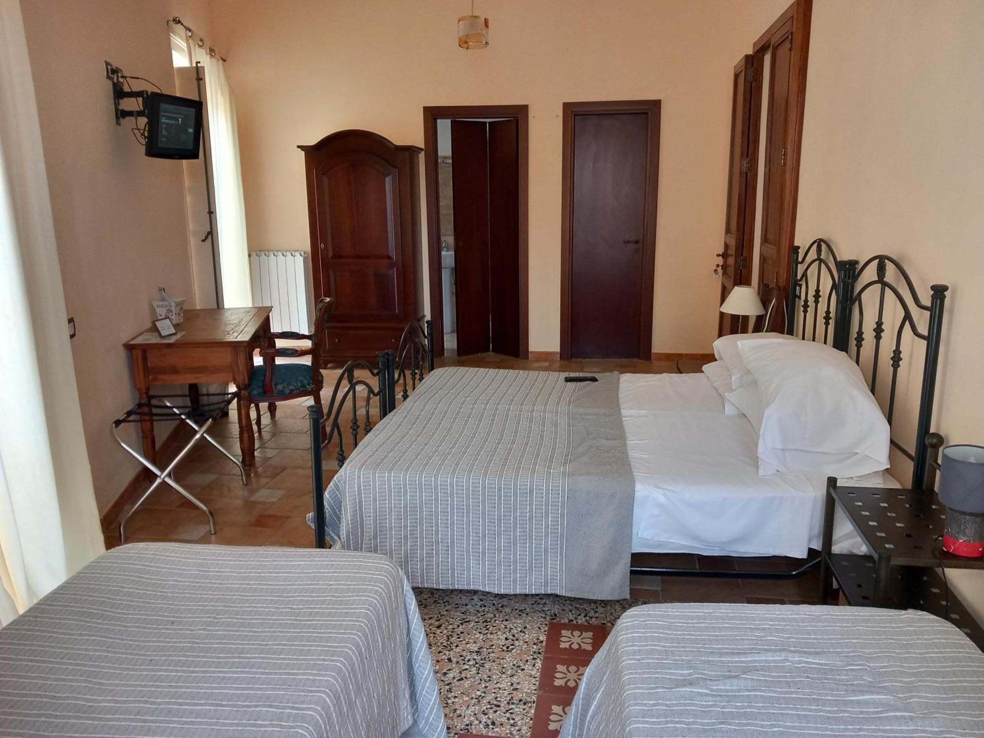 B&B Batara - "La Terrazza Del Centro" Агридженто Экстерьер фото