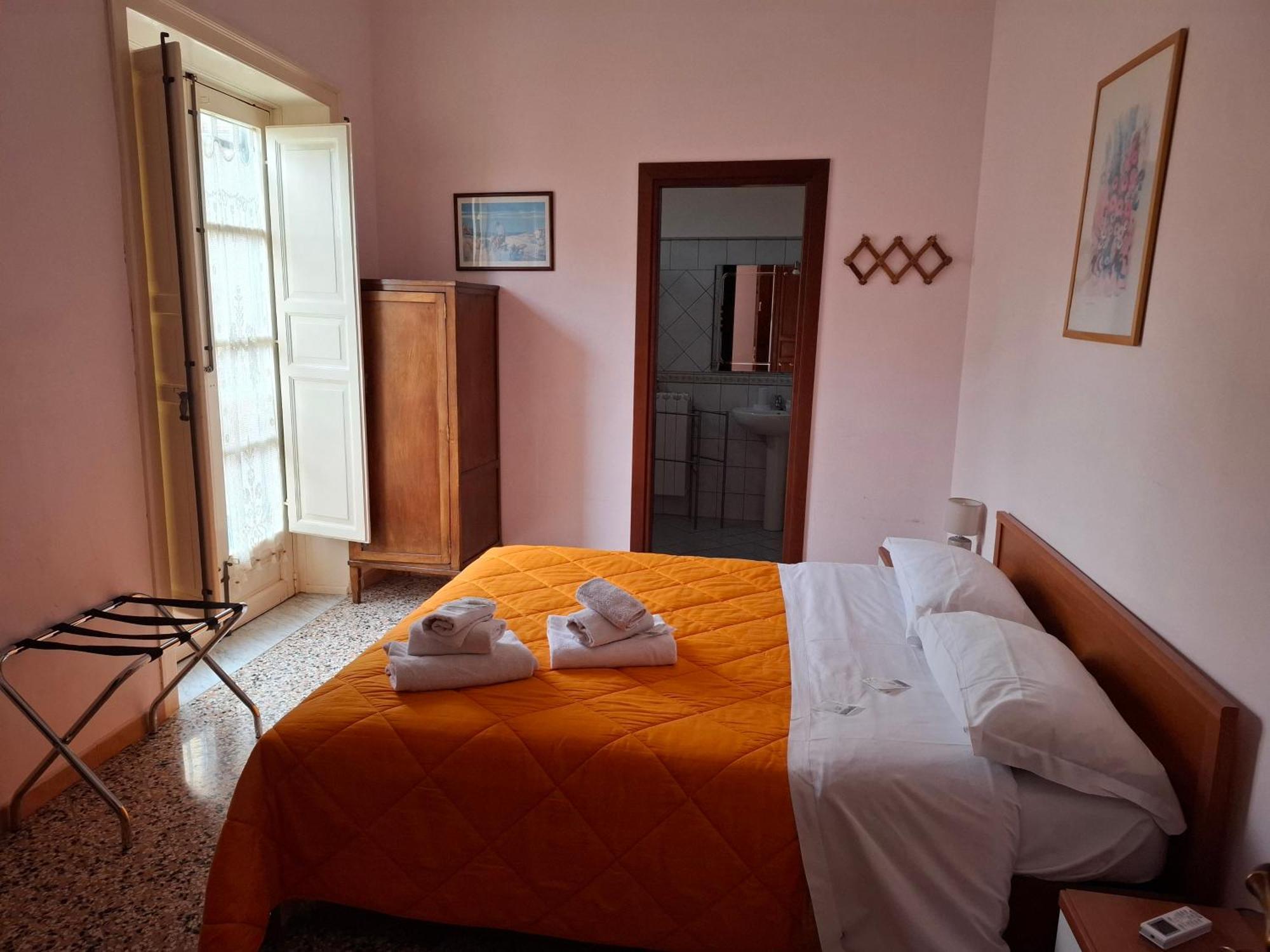 B&B Batara - "La Terrazza Del Centro" Агридженто Экстерьер фото
